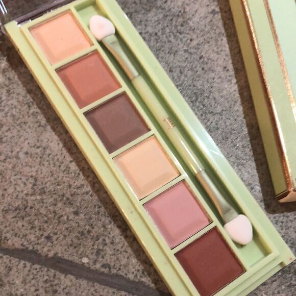 NIB Pixi by Petra Sunset mats Eyeshadow palette - Picture 3 of 6